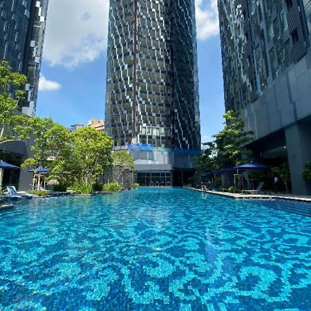 Star Holiday Sky Pool Klcc Kuala Lumpur Bagian luar foto