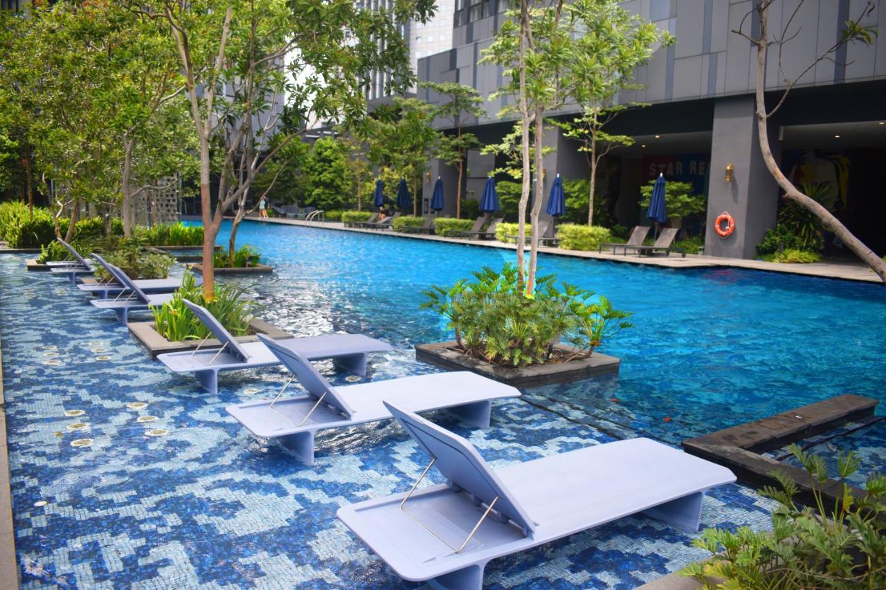 Star Holiday Sky Pool Klcc Kuala Lumpur Bagian luar foto