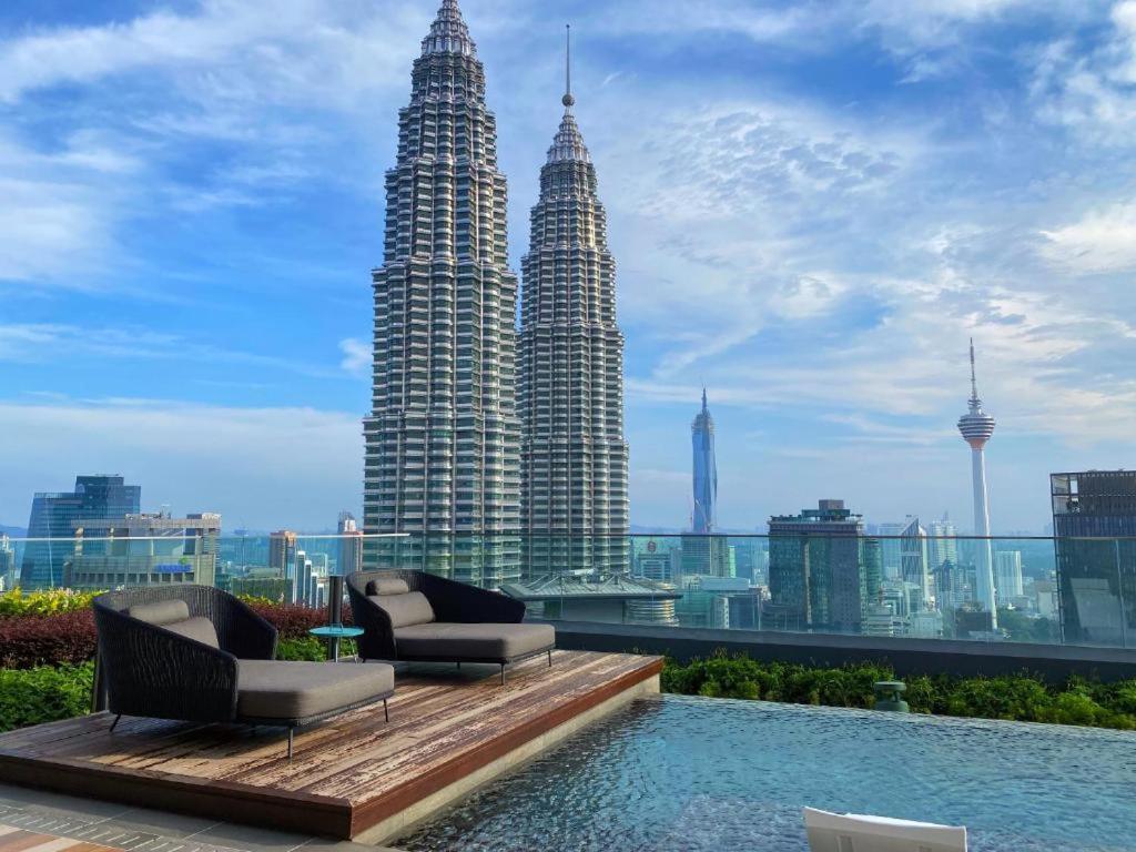 Star Holiday Sky Pool Klcc Kuala Lumpur Bagian luar foto