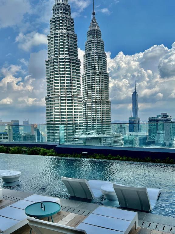 Star Holiday Sky Pool Klcc Kuala Lumpur Bagian luar foto